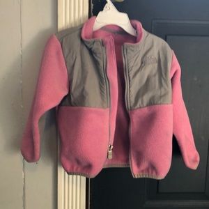 Girls north face jacket 2t-3t